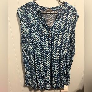 Roz & Ali Blue and White Zigzag Blouse